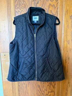 Old Navy Black Quilted Women's Puffer Vest